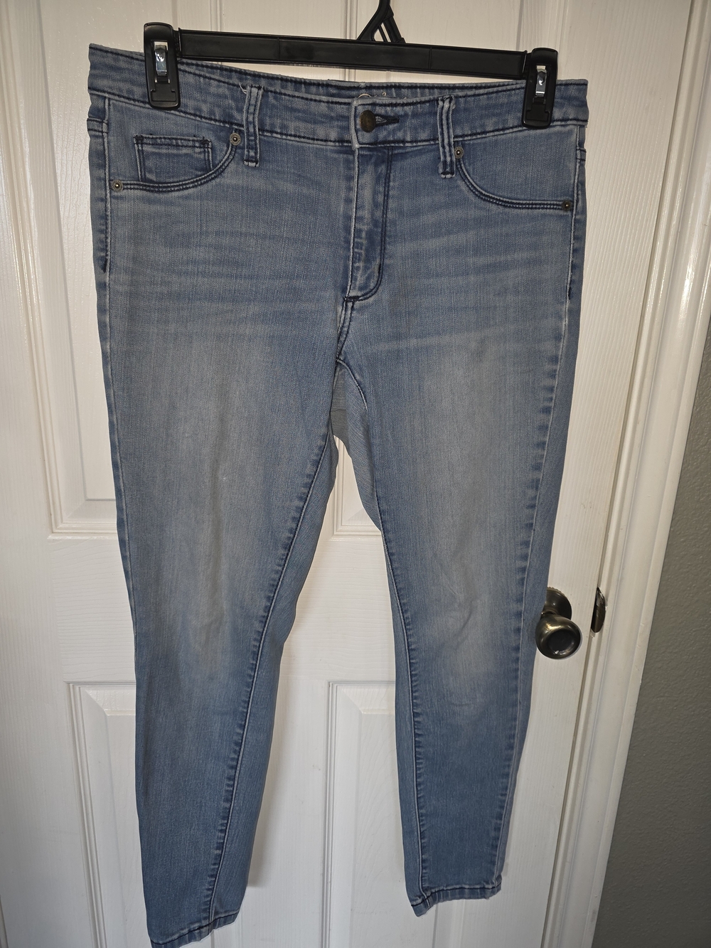 Universal Thread Light Blue Skinny Jeans